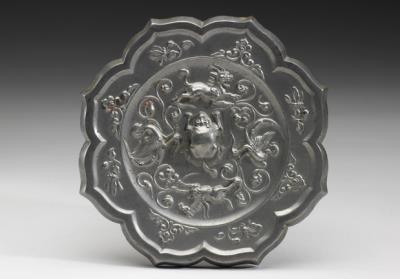 图片[2]-Foliated Bronze Mirror with Paired Phoenixes and Mythical Animals, high Tang period, 7th to 8th century-China Archive